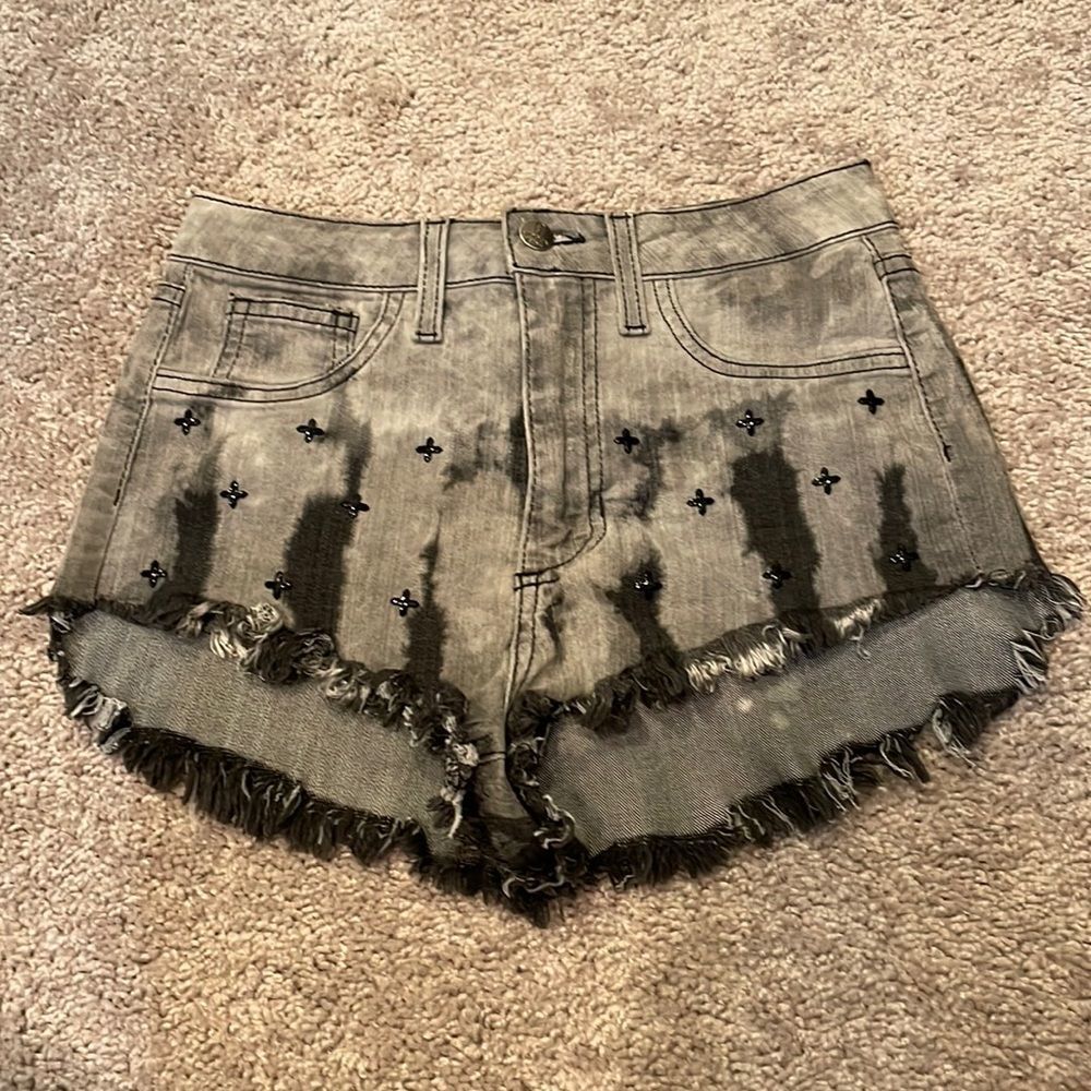 TIE die jean shorts